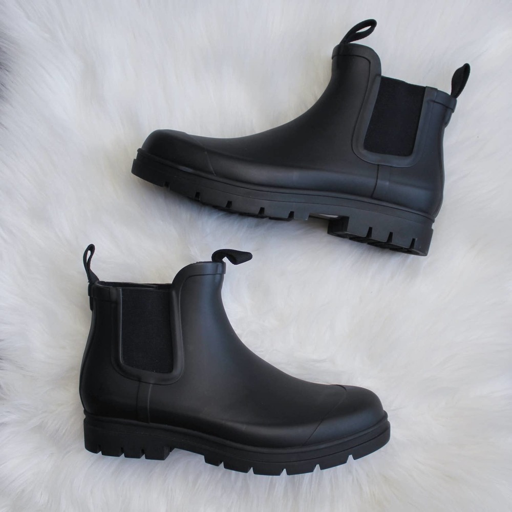 Everlane Black Rubber Rain Boot